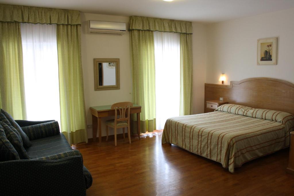 Hotel Donatello Alberobello Pokoj fotografie